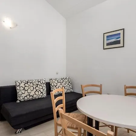 Apartamento Rona Volta