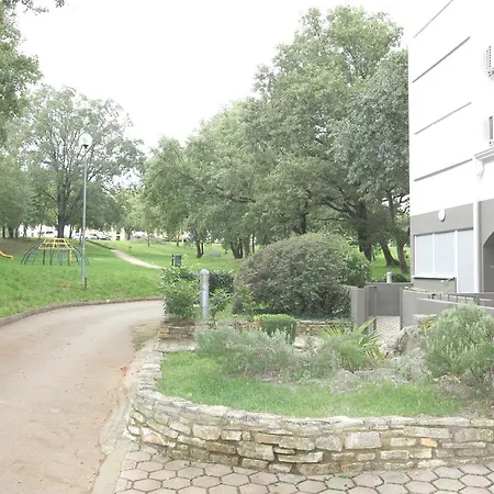 Apartamento Rona Volta *