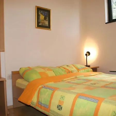 Apartamento Rona Volta